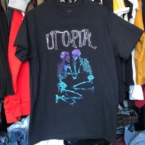 Utopia men’s medium t shirt